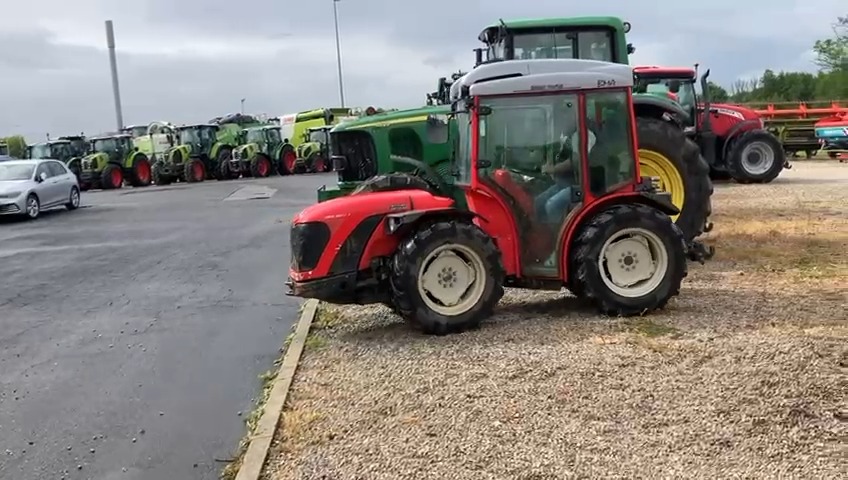 WhatsApp Video 2025-10-13 at 13.51.36_1ab7fc8d-2