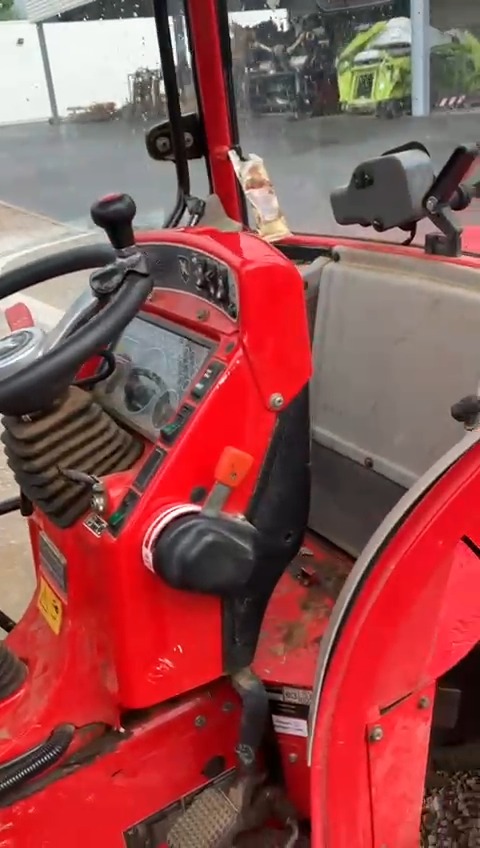 WhatsApp Video 2025-10-13 at 13.51.36_76f8bcae-4 (1)